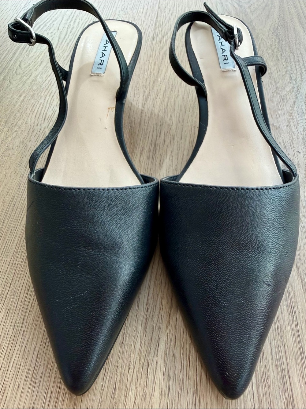 Tahari Black Leather Pointed Slingback Kiddy Heels